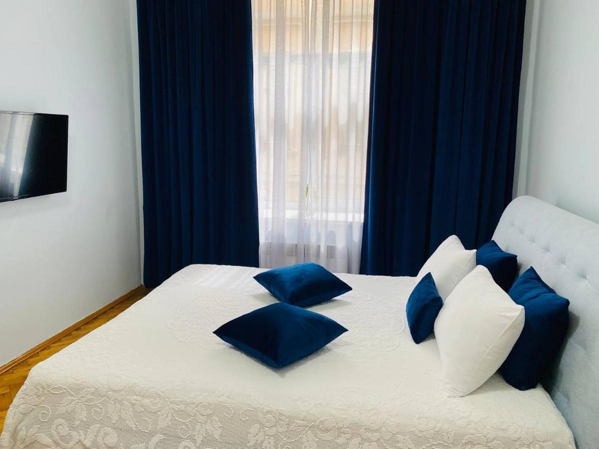 Centr Opera House 2 Rooms Lviv Luaran gambar