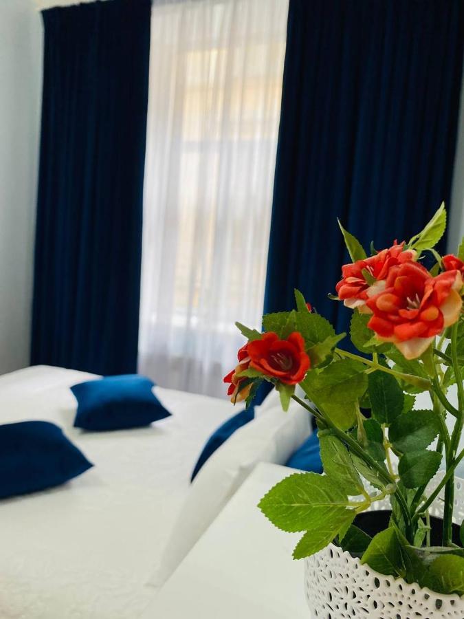 Centr Opera House 2 Rooms Lviv Luaran gambar