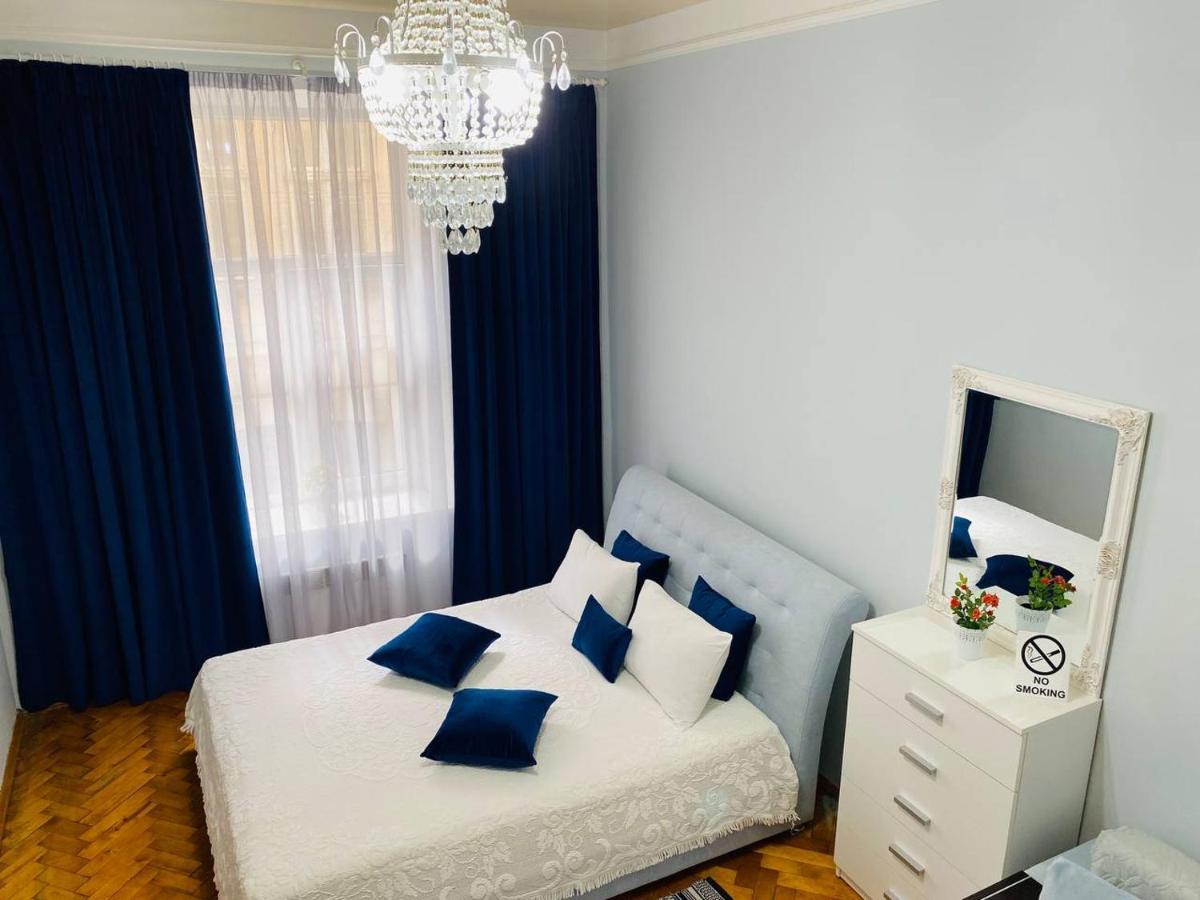 Centr Opera House 2 Rooms Lviv Luaran gambar